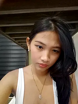 Snapshot of Bunny72772 chatting on 29, 10, 2025 Bunny72772 online show from 29, 10, 2025