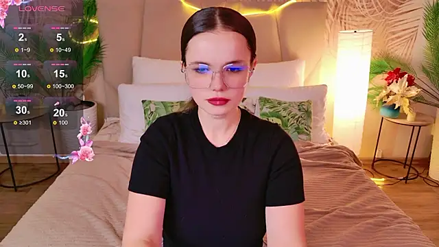 KellyHayden online show from 2, 2, 2026