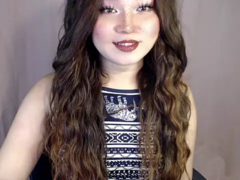 Eyes-on-me online show from 1, 12, 2025