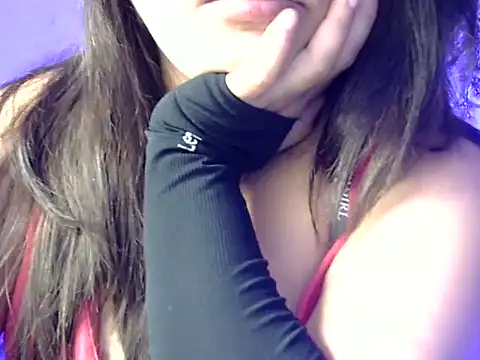 Snapshot of Aaliya02 chatting on 4, 4, 2026 Aaliya02 online show from 4, 4, 2026