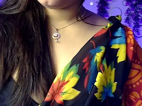 Snapshot of Aaliya02 chatting on 10, 4, 2026 Aaliya02 online show from 10, 4, 2026