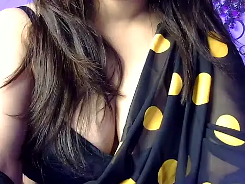 Snapshot of Aaliya02 chatting on 24, 5, 2026 Aaliya02 online show from 24, 5, 2026
