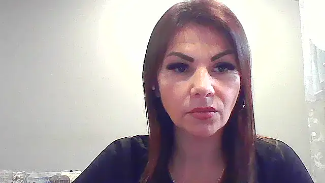 QueenCartyes online show from 8, 10, 2025