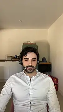 Snapshot of eauminerale chatting on 24, 4, 2026 eauminerale online show from 24, 4, 2026