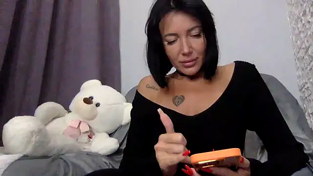 Veymoria online show from 4, 10, 2025