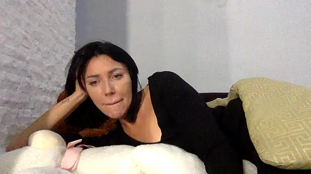 Veymoria online show from 14, 10, 2025