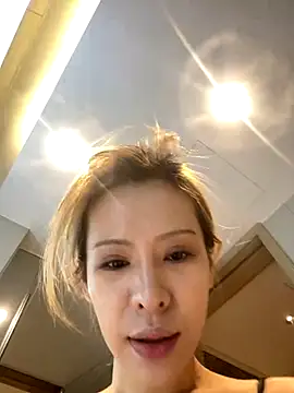 miumiu-66 online show from 20, 10, 2025