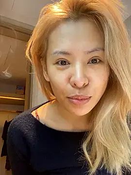 miumiu-66 online show from 19, 12, 2025