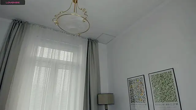 LaureMestler online show from 24, 10, 2025