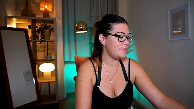 mrs fllowerr online show from 16, 10, 2025