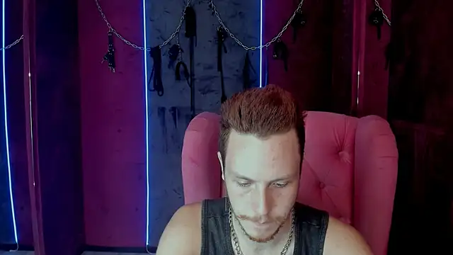 LeoMooree online show from 16, 10, 2025