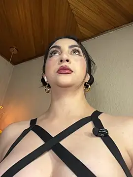 Snapshot of LlianneDiamond1 chatting on 24, 7, 2026 LlianneDiamond1 online show from 24, 7, 2026