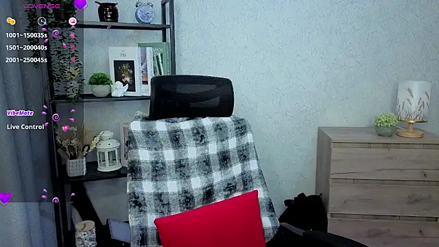 DreamVelour online show from 18, 2, 2026