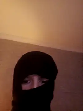 Moranguinha2234 online show from 23, 9, 2025