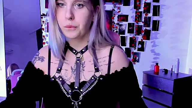 Snapshot of IngannaMorte chatting on 16, 10, 2025 IngannaMorte online show from 16, 10, 2025