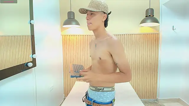 Frayhot777 online show from 9, 2, 2026