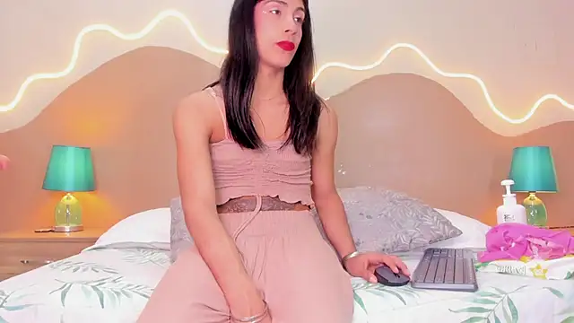 Snapshot of ValeryTrans_ chatting on 6, 7, 2026 ValeryTrans online show from 6, 7, 2026