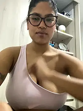 miiabrown18 online show from 18, 10, 2025