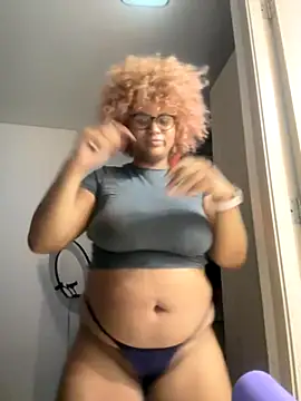 Snapshot of niki_wild18 chatting on 1, 10, 2025 niki wild18 online show from 1, 10, 2025