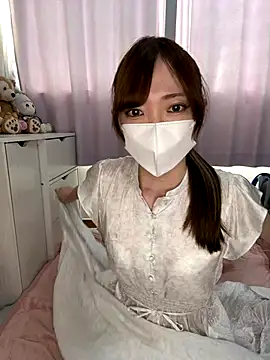 Snapshot of Moe_v_v chatting on 17, 10, 2025 Moe v v online show from 17, 10, 2025