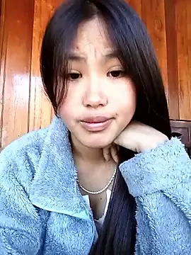 Snapshot of Mai_lovely chatting on 27, 11, 2025 Mai lovely online show from 27, 11, 2025