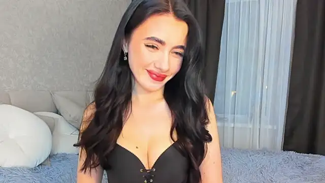 Milla Moore online show from 18, 10, 2025