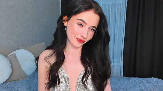 Milla Moore online show from 30, 10, 2025