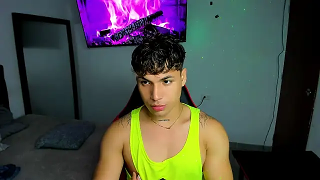 Snapshot of Adams_Collins chatting on 26, 9, 2025 Adams Collins online show from 26, 9, 2025