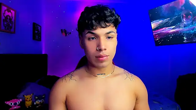 Snapshot of Adams_Collins chatting on 30, 11, 2025 Adams Collins online show from 30, 11, 2025