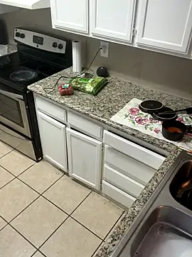 YeahhhitsBreezy online show from 25, 10, 2025