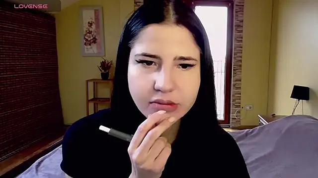 Malibu J online show from 11, 10, 2025