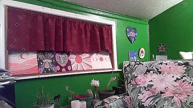 Snapshot of HippieDad333 chatting on 23, 4, 2026 HippieDad333 online show from 23, 4, 2026