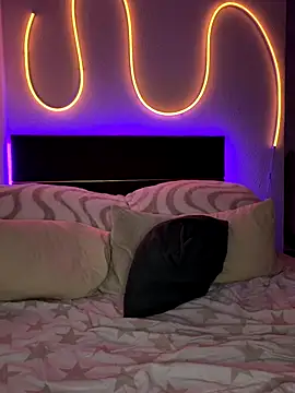 Mila-Jasmin online show from 20, 12, 2025