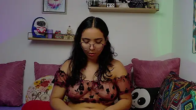 LucyDerby online show from 14, 11, 2025