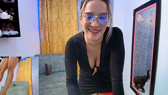 Snapshot of Sally_Ricci chatting on 1, 5, 2026 Sally Ricci online show from 1, 5, 2026