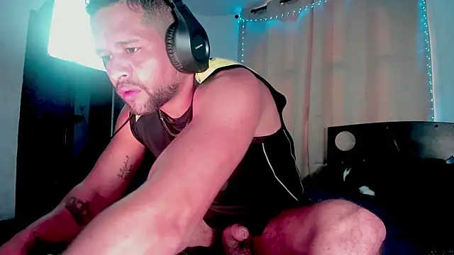 LucasGaeel online show from 1, 10, 2025