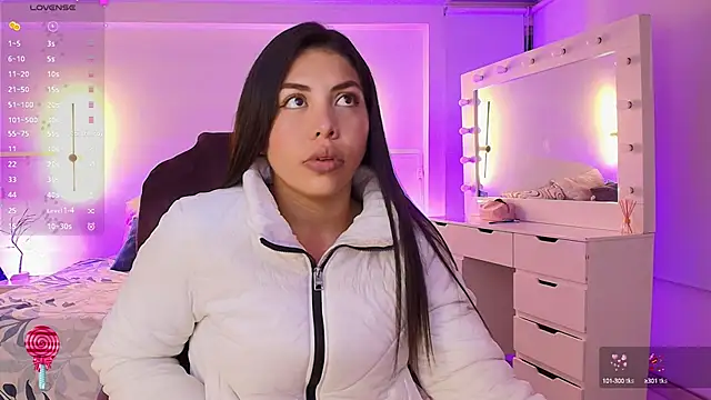 kloe28 online show from 4, 10, 2025