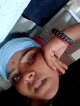 Cuty nensi online show from 7, 10, 2025