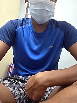 Snapshot of handsome_blg_tam chatting on 11, 10, 2025 handsome blg tam online show from 11, 10, 2025