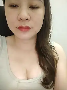 Girl Shy2000 online show from 23, 3, 2026