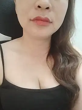 Snapshot of Girl_Shy2000 chatting on 24, 5, 2026 Girl Shy2000 online show from 24, 5, 2026