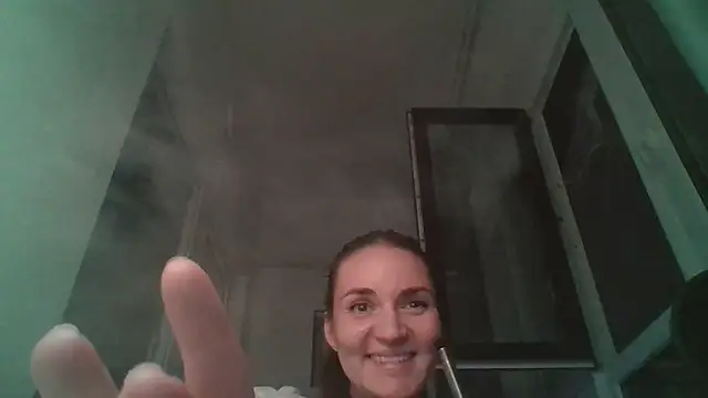 Snapshot of Tavrisse chatting on 24, 10, 2025 Tavrisse online show from 24, 10, 2025