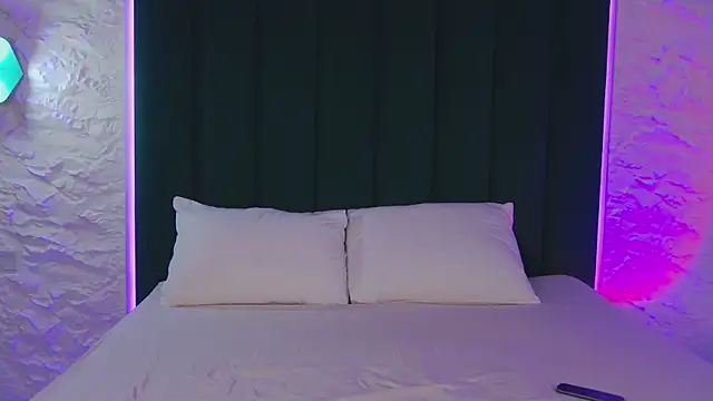 Luna Olsen online show from 5, 2, 2026