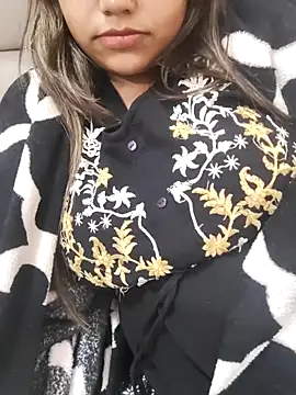 Miss Rose   online show from 8, 11, 2025