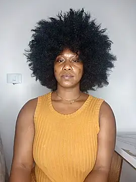 Snapshot of Opal_S chatting on 21, 11, 2025 Opal S online show from 21, 11, 2025