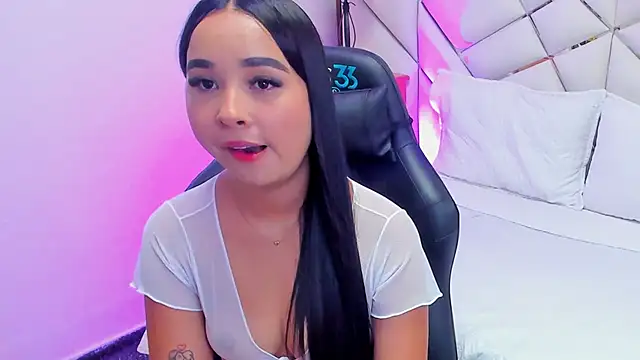 Snapshot of _Tiffany_Ross chatting on 3, 10, 2025 Tiffany Ross online show from 3, 10, 2025