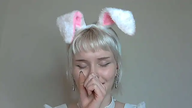 Paradoxy  online show from 28, 10, 2025