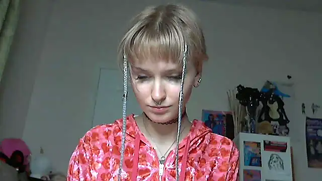 Paradoxy  online show from 21, 4, 2026