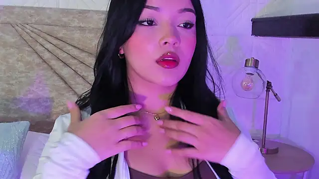 Snapshot of EmmaBlossom chatting on 4, 2, 2026 EmmaBlossom online show from 4, 2, 2026