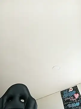 Snapshot of Pingasaboy20 chatting on 18, 11, 2025 Pingasaboy20 online show from 18, 11, 2025